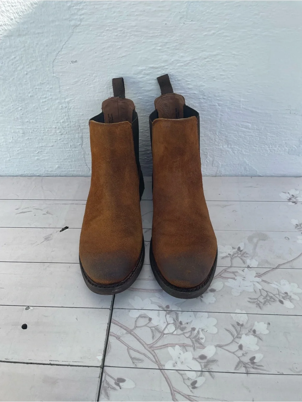 Frye Men's Suede Chukka Boots in Cognac Brown